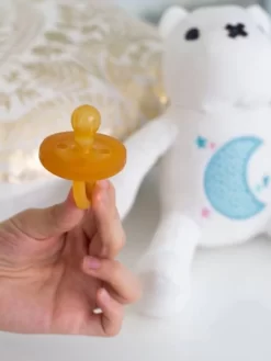 Sucette à Bout Rond Tout Latex 6 Mois+ SUAVINEX Naturel - Suavinex -Produit Pour Bébé sucette a bout rond tout latex 6 mois suavinex 3