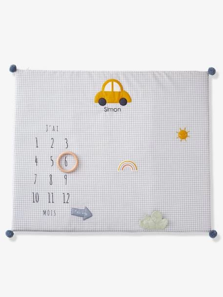Tapis Photo Bébé Personnalisable En Gaze De Coton EN VOITURE SIMON ! Bleu - Vertbaudet 5 Tapis Photo Bébé Personnalisable En Gaze De Coton EN VOITURE SIMON ! Bleu - Vertbaudet – Image 5